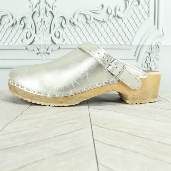 Unbranded Shoes - *Unbranded Silver Leather Round Toe Slip On Heel Mule Clogs Size 39 US 9